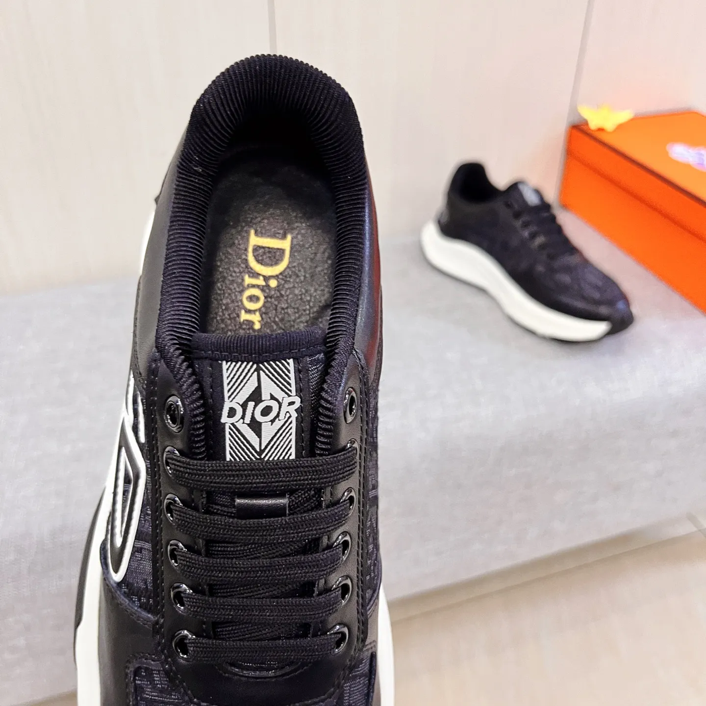 Men's Men's Shoes Men's Shoes💰 460 Men's Men's Shoes💰[Dior]🔥Men's high-end brand of shoes official website 1:1 latest masterpiece: the upper is made of Italian imported first-layer cowhide with a comfortable and breathable lining➕original non-slip and wear-resistant outsole🔥, making walking more convenient and comfortable! An exclusive new model, a stunning work, a beautiful 1:1 replica [color] compared to the official quality! Create a fashionable personality to set off your uniqueness! A must-have for trendy men! Classic🔥Size: 38-44 Color: 🔥Multiple colors available🔥